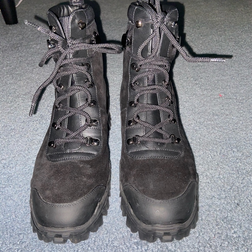 Moncler boots